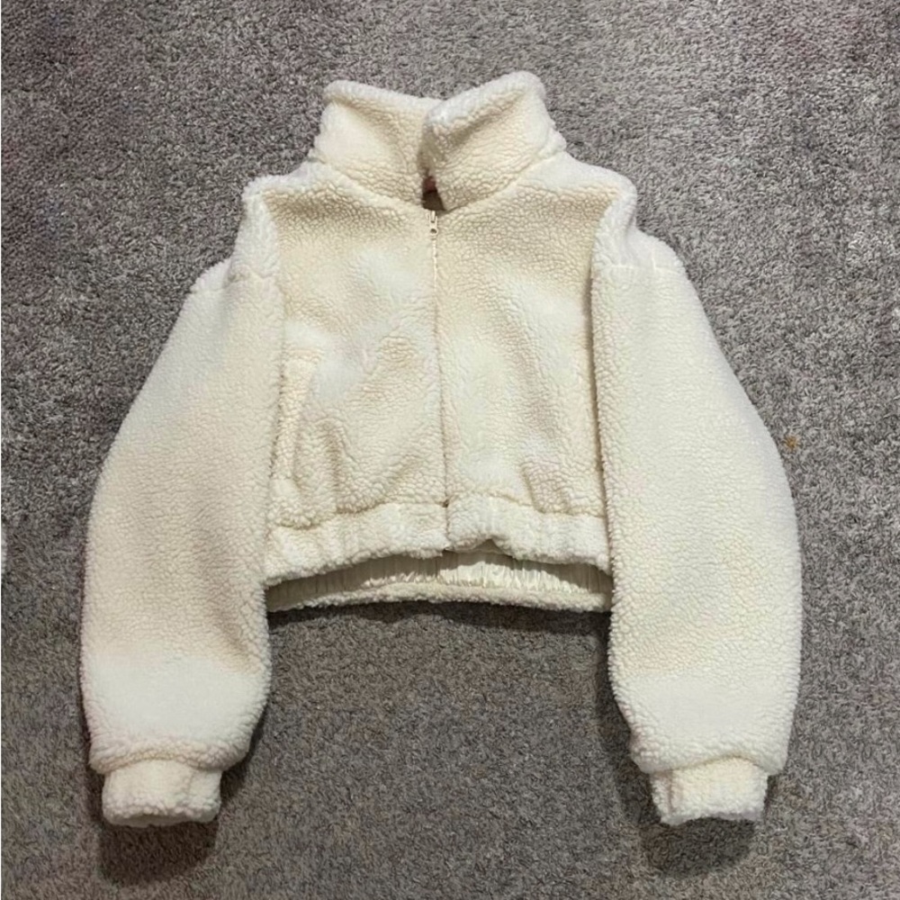 Cropped Sherpa Zip-Up Jacket